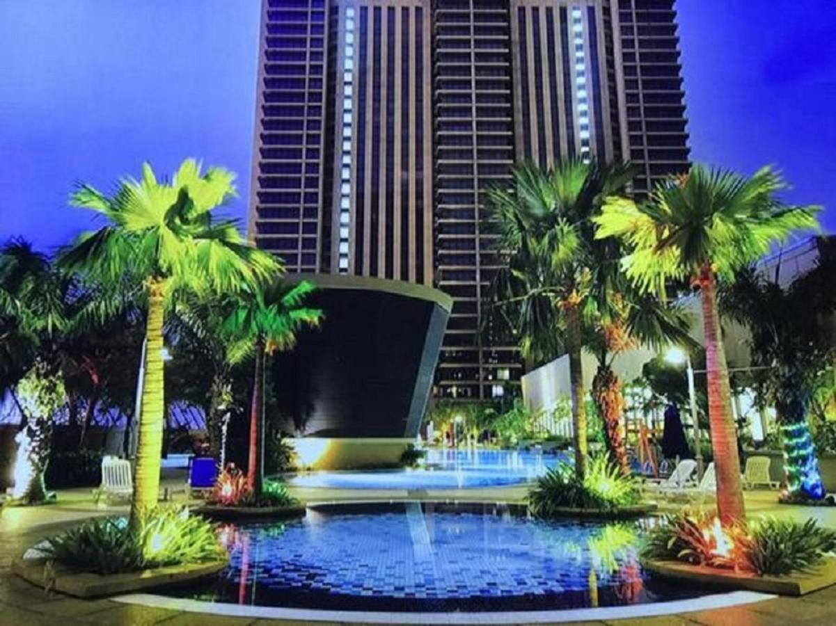Residence Suite At Berjaya Times Square Kl Kuala Lumpur Esterno foto