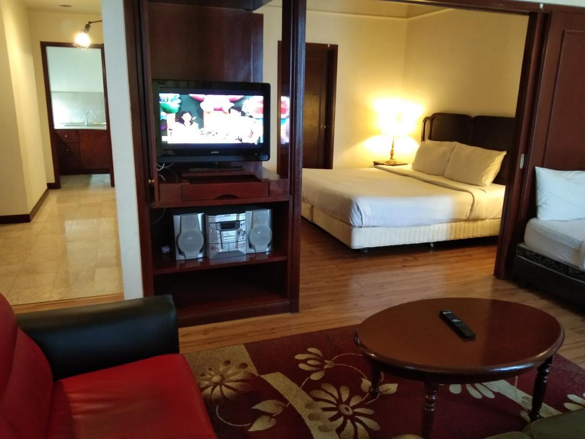 Residence Suite At Berjaya Times Square Kl Kuala Lumpur Esterno foto