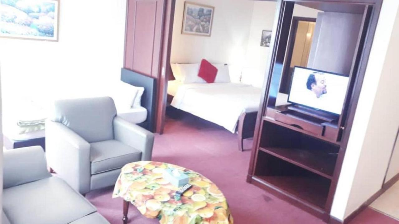 Residence Suite At Berjaya Times Square Kl Kuala Lumpur Esterno foto