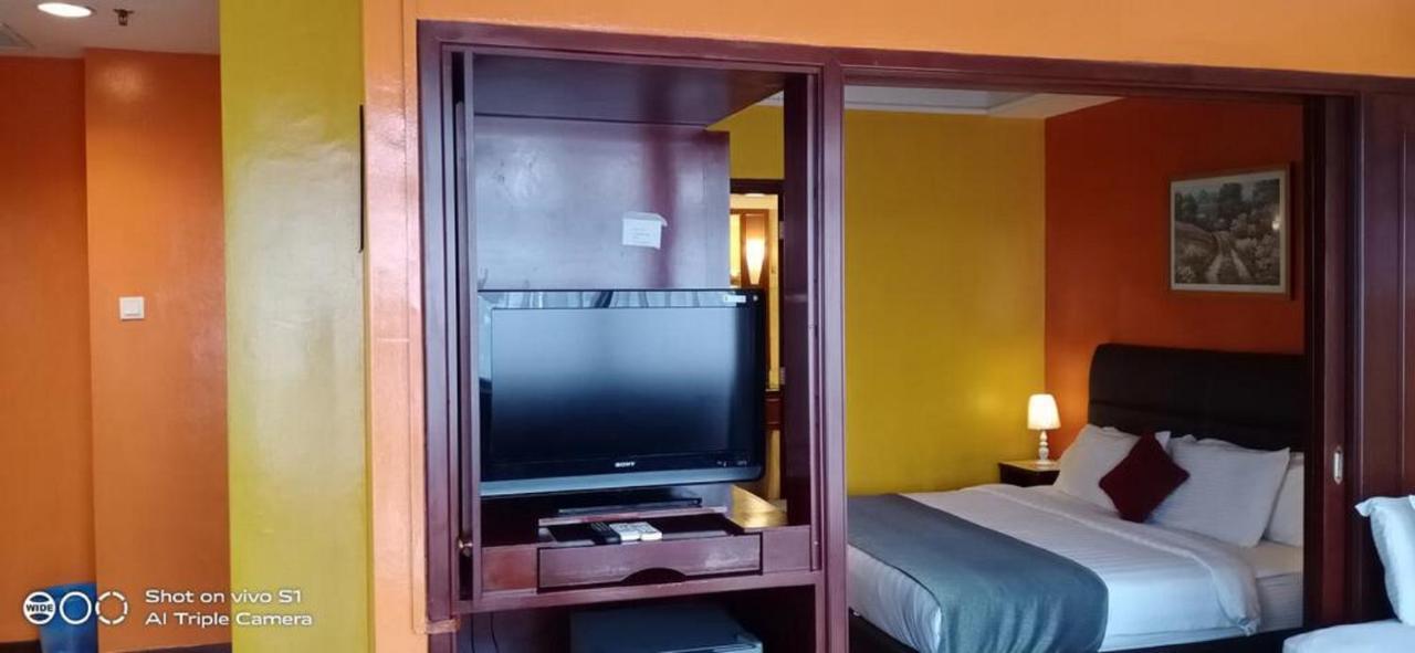 Residence Suite At Berjaya Times Square Kl Kuala Lumpur Esterno foto
