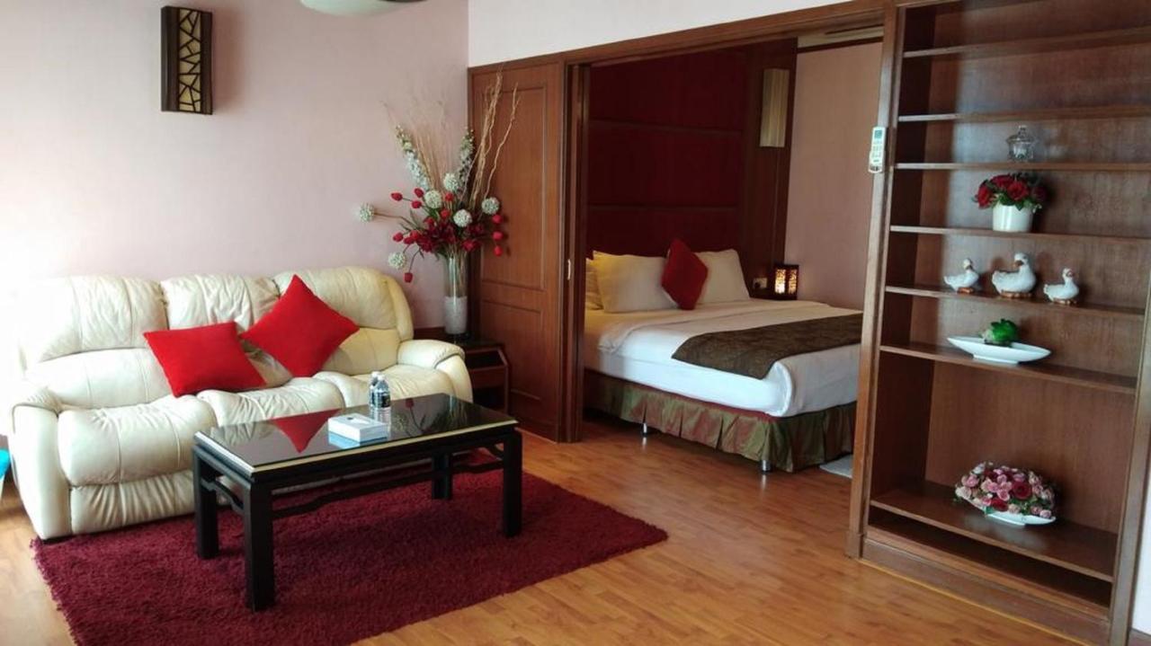 Residence Suite At Berjaya Times Square Kl Kuala Lumpur Esterno foto