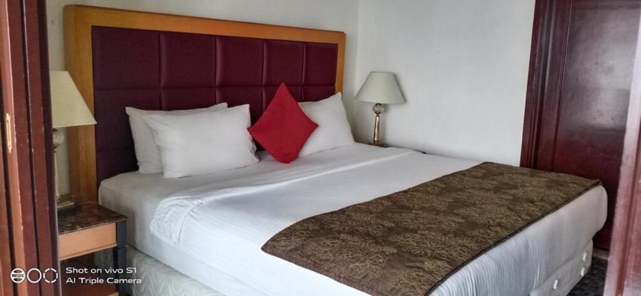 Residence Suite At Berjaya Times Square Kl Kuala Lumpur Esterno foto