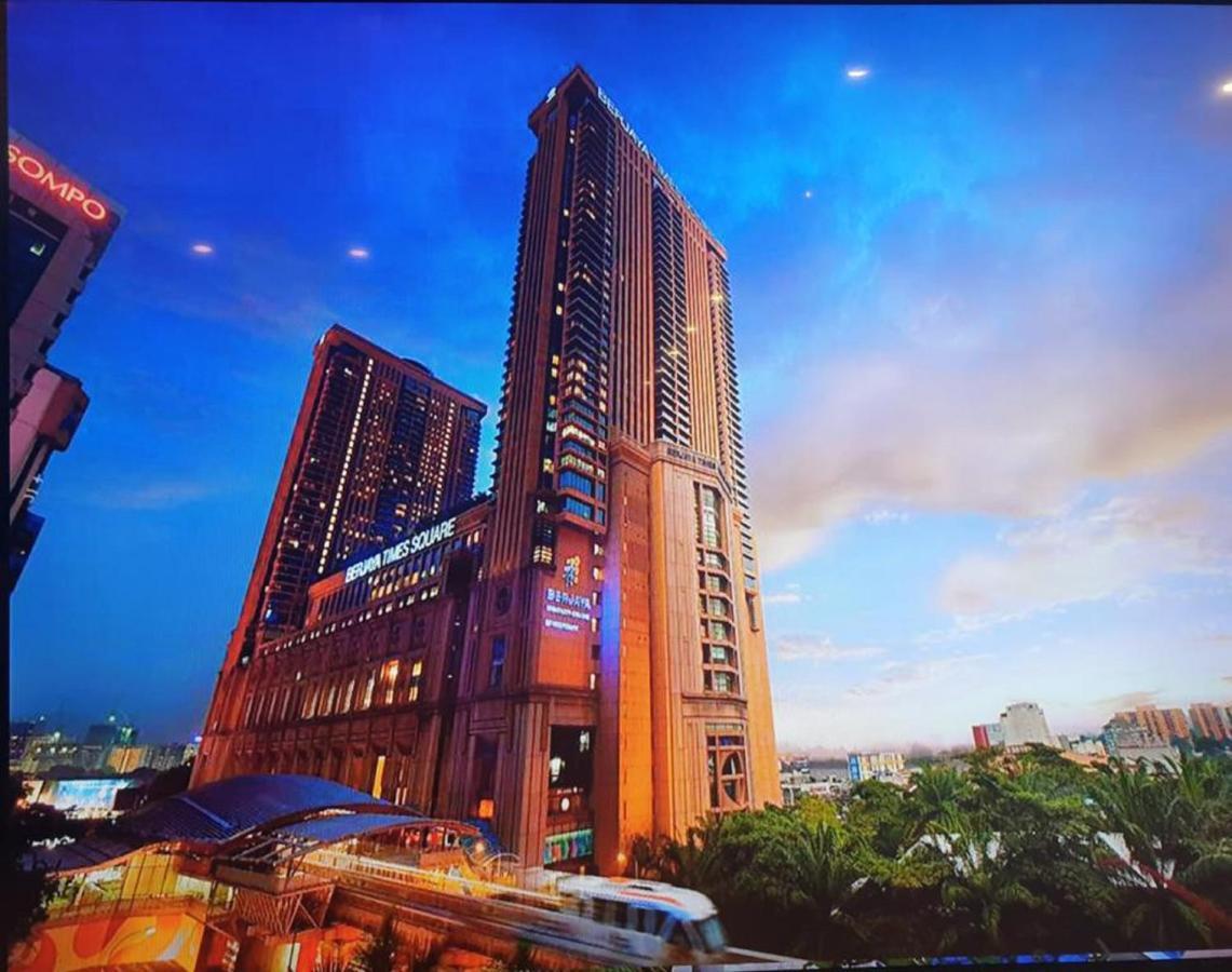 Residence Suite At Berjaya Times Square Kl Kuala Lumpur Esterno foto