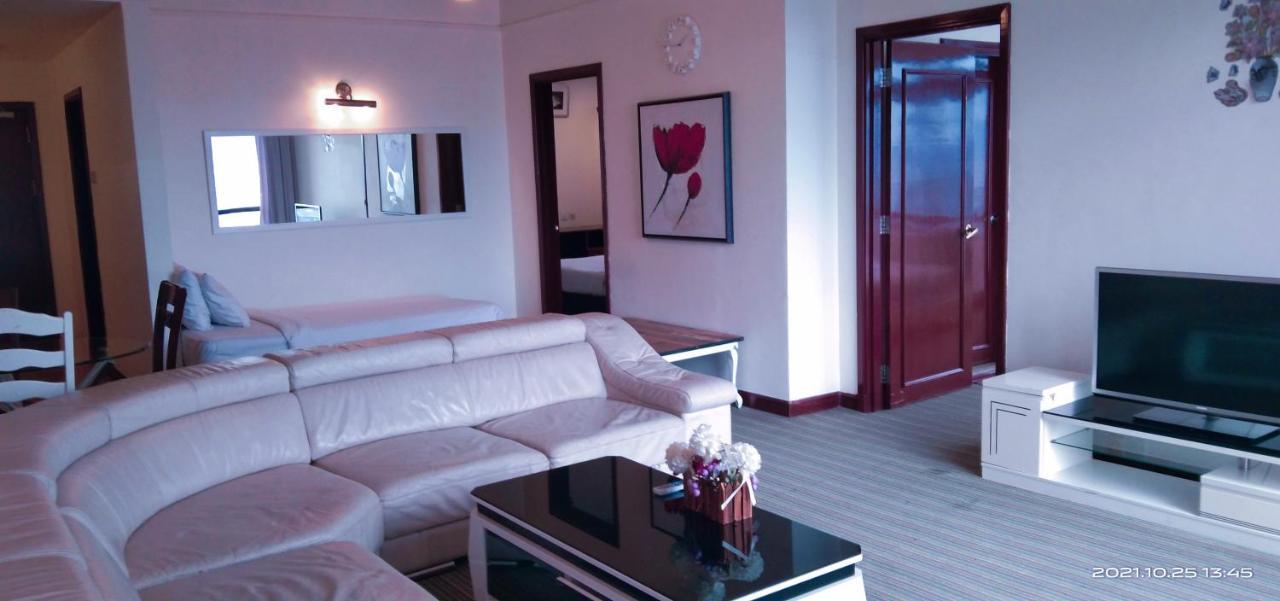 Residence Suite At Berjaya Times Square Kl Kuala Lumpur Esterno foto